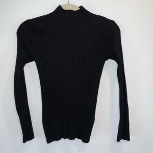 Black MockNeck Sweater 🖤